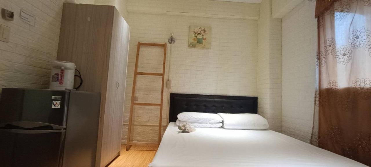 Ez Stay 西門邑居 Taipei Esterno foto