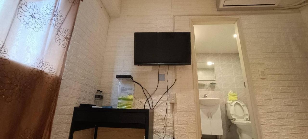 Ez Stay 西門邑居 Taipei Esterno foto